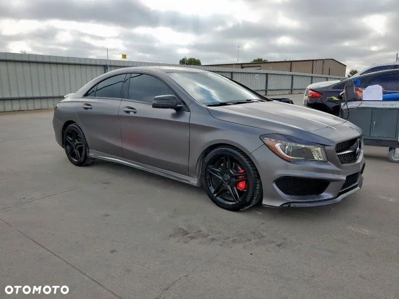 Mercedes-Benz CLA 250 4-Matic AMG Line - 2