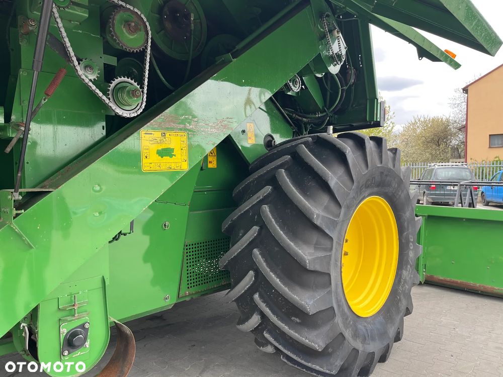 John Deere 2256 - 11