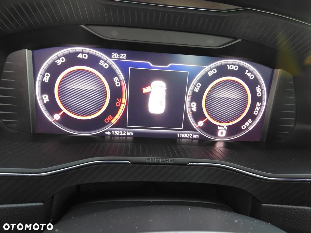 Skoda Superb 2.0 TSI Sportline DSG - 10