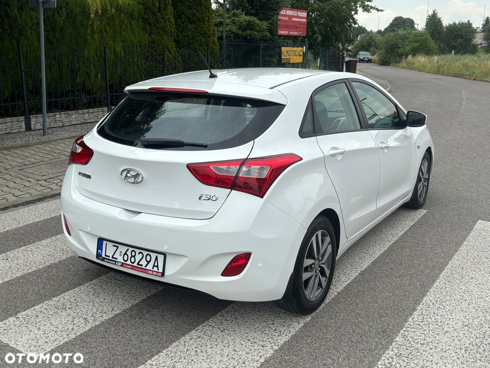 Hyundai i30 1.4 Comfort - 16