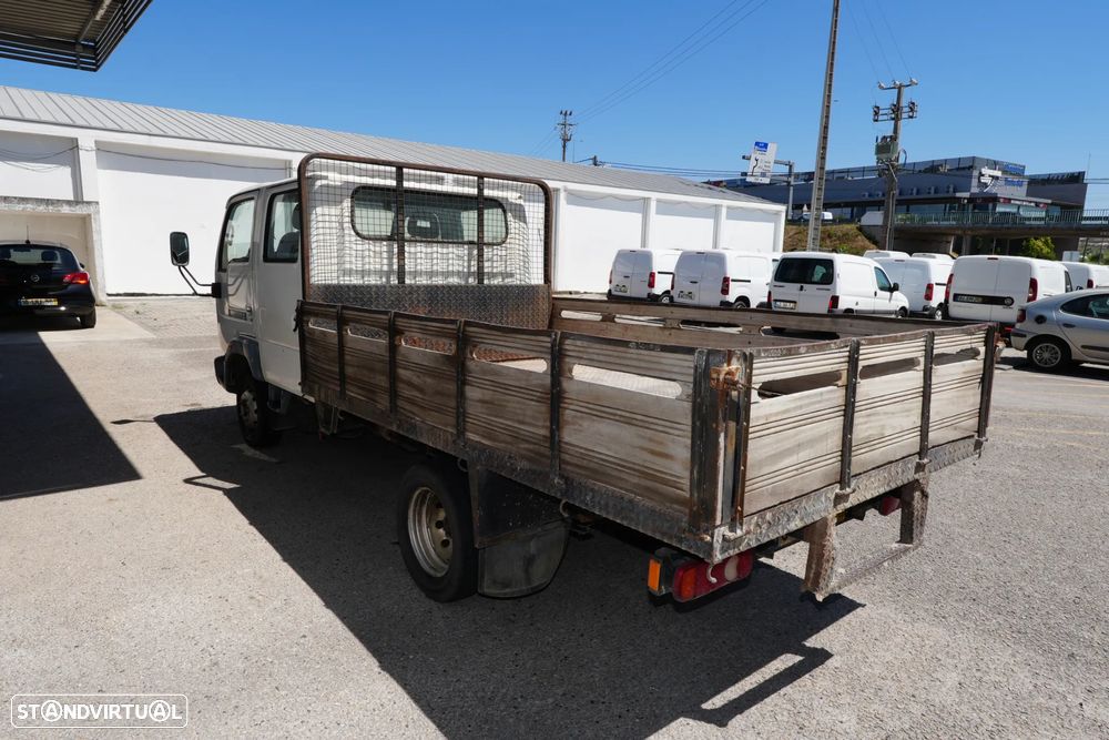 Nissan Cabstar 3.0TD 120cv E120 6Lugares - 4