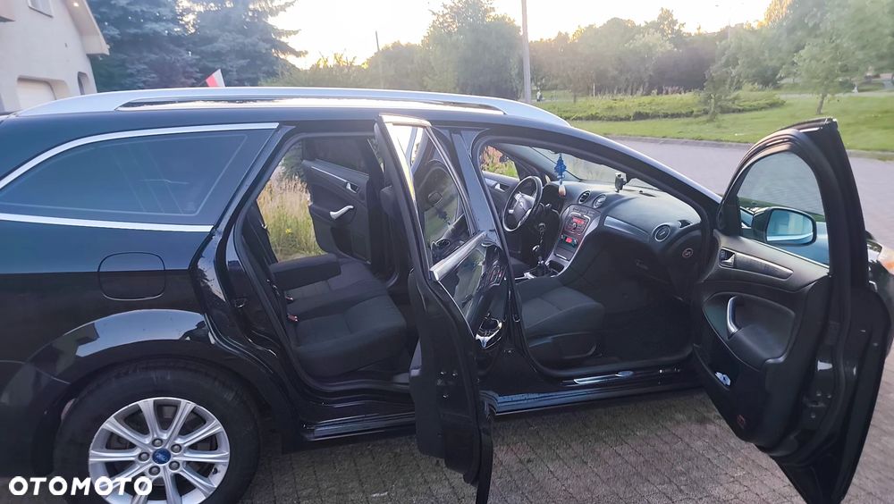 Ford Mondeo 2.0 TDCi Business Edition - 30