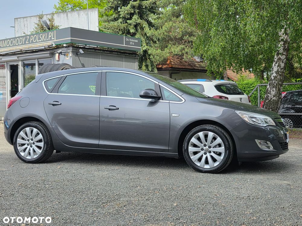 Opel Astra 1.6 Cosmo - 11