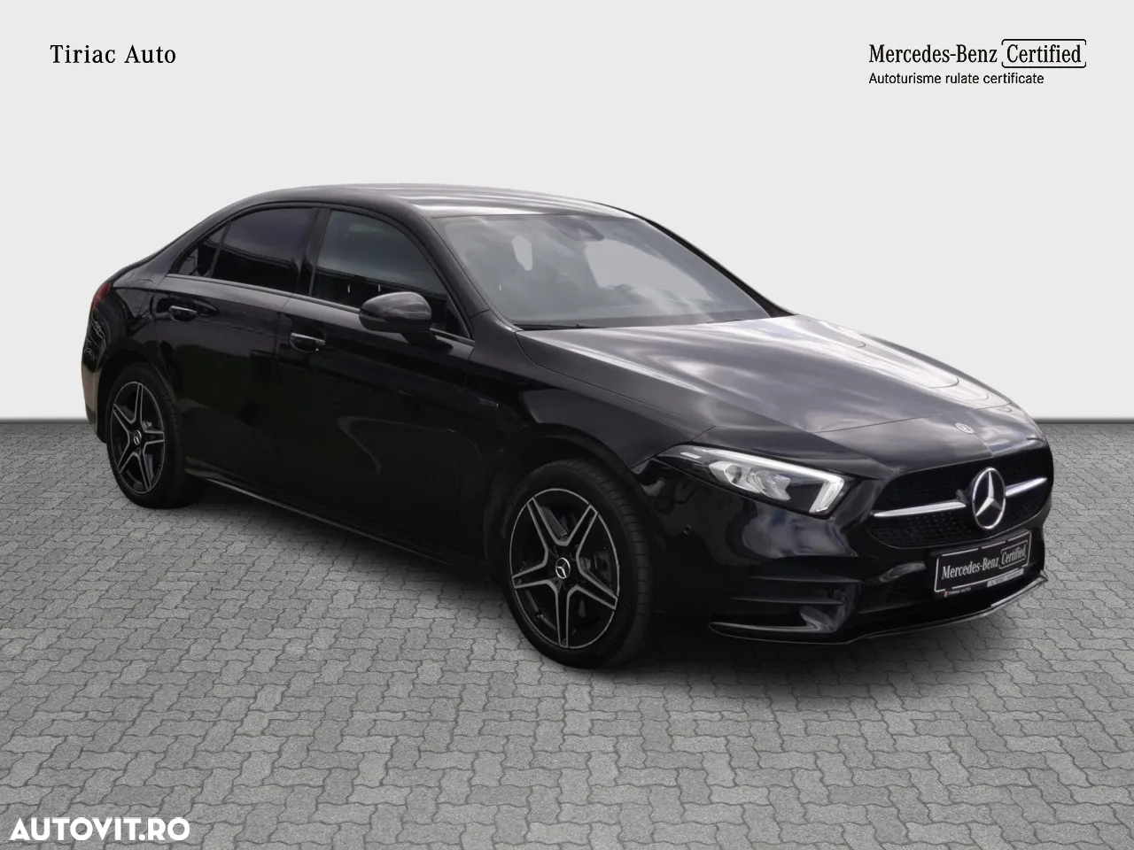 Mercedes-Benz A 250 e 8G-DCT AMG Line - 8