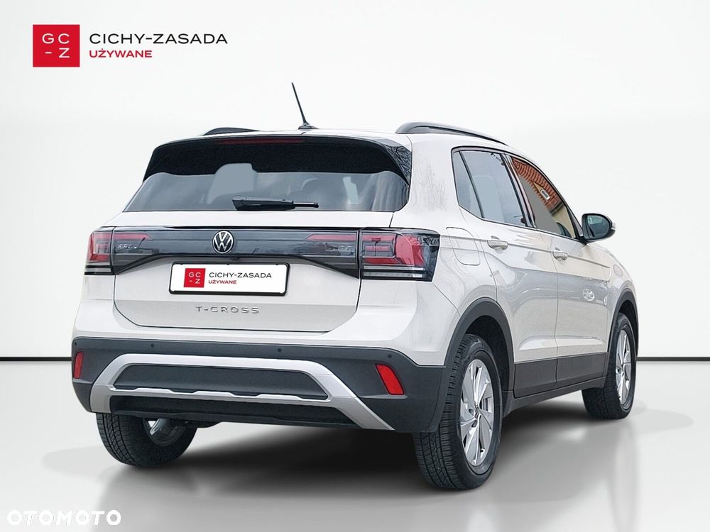 Volkswagen T-Cross - 6