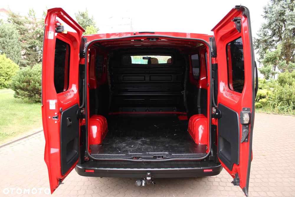 Renault TRAFIC - 12