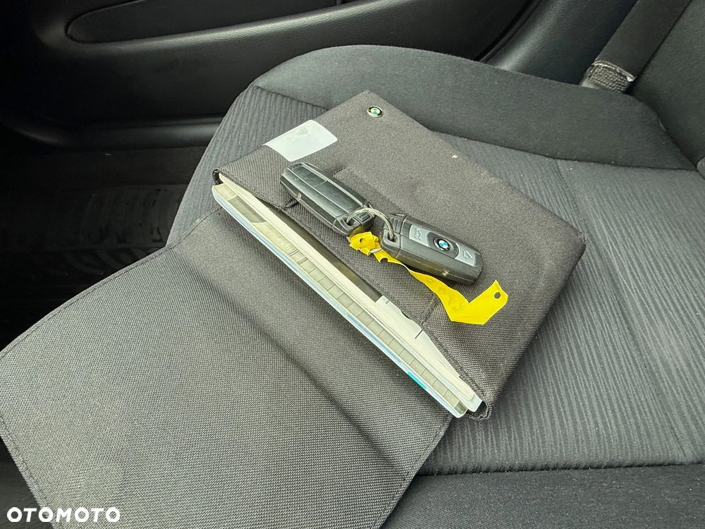 BMW Seria 1 118i - 21