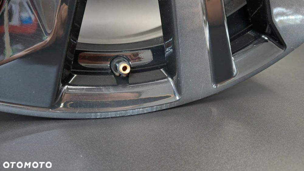 Felga Aluminiowa 19 Peugeot 3008 II 5008 II 5x108 ET 38 9809685477 - 2
