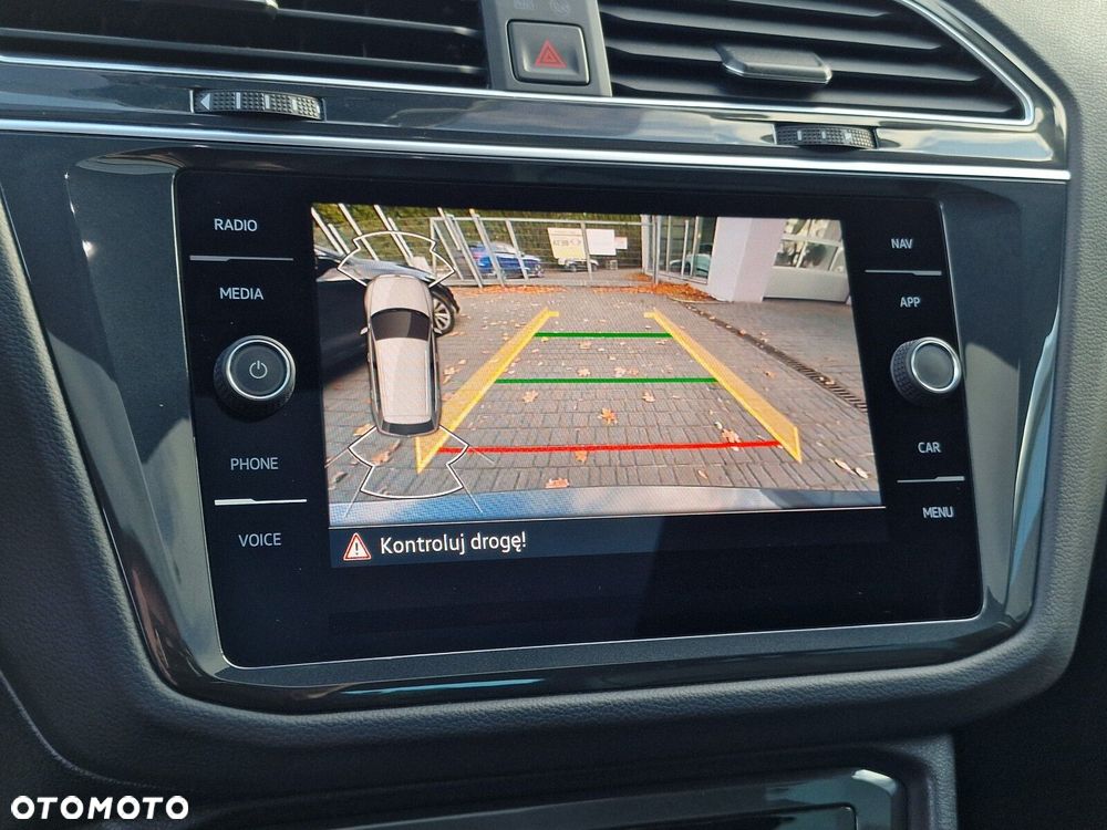 Volkswagen Tiguan 2.0 TDI SCR 4Mot Elegance DSG - 32