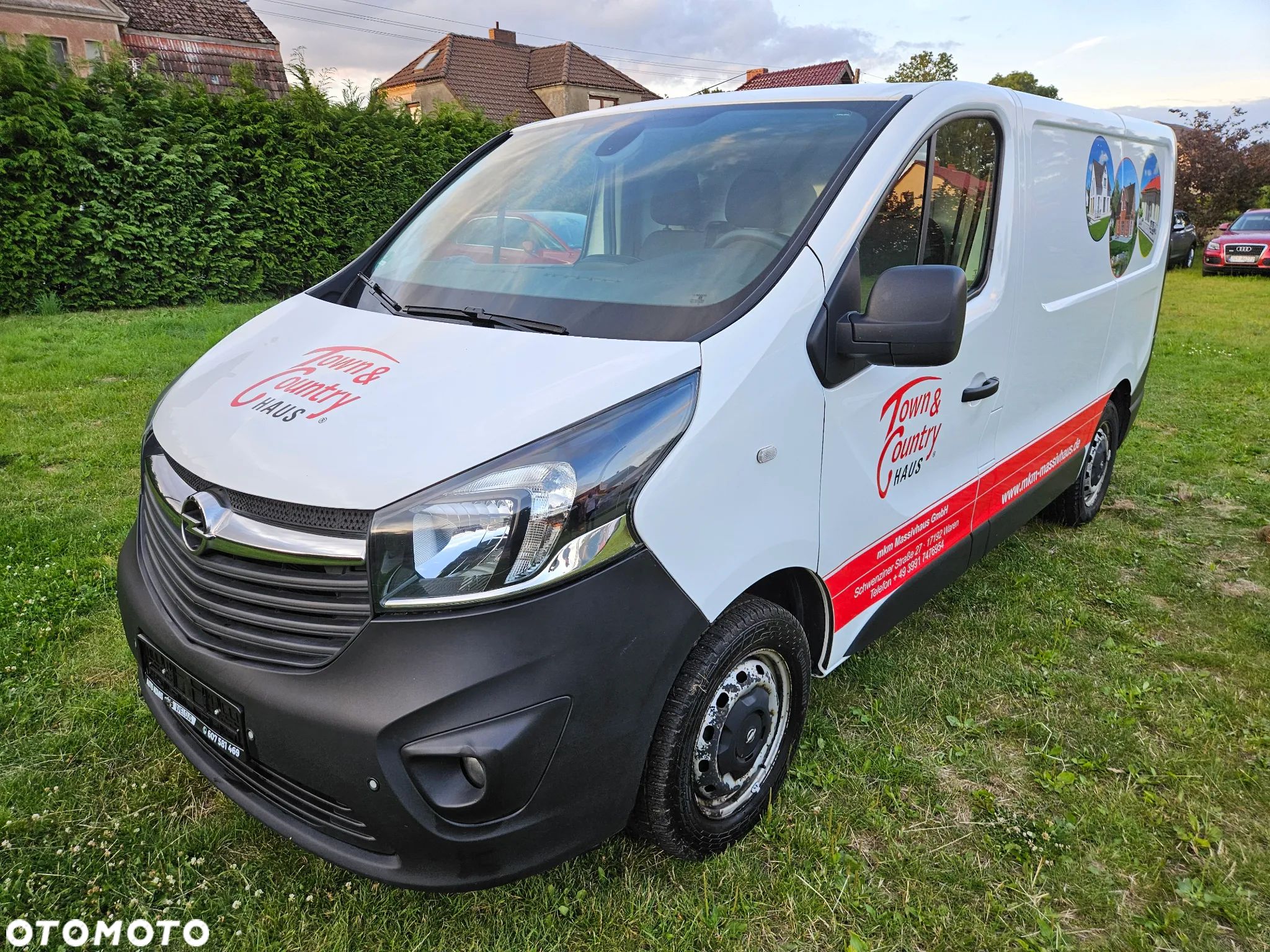 Opel Vivaro - 1
