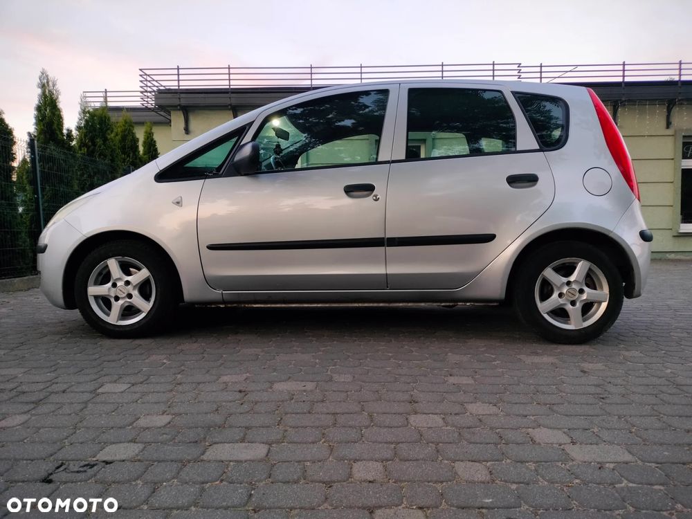 Mitsubishi Colt 1.1 - 23