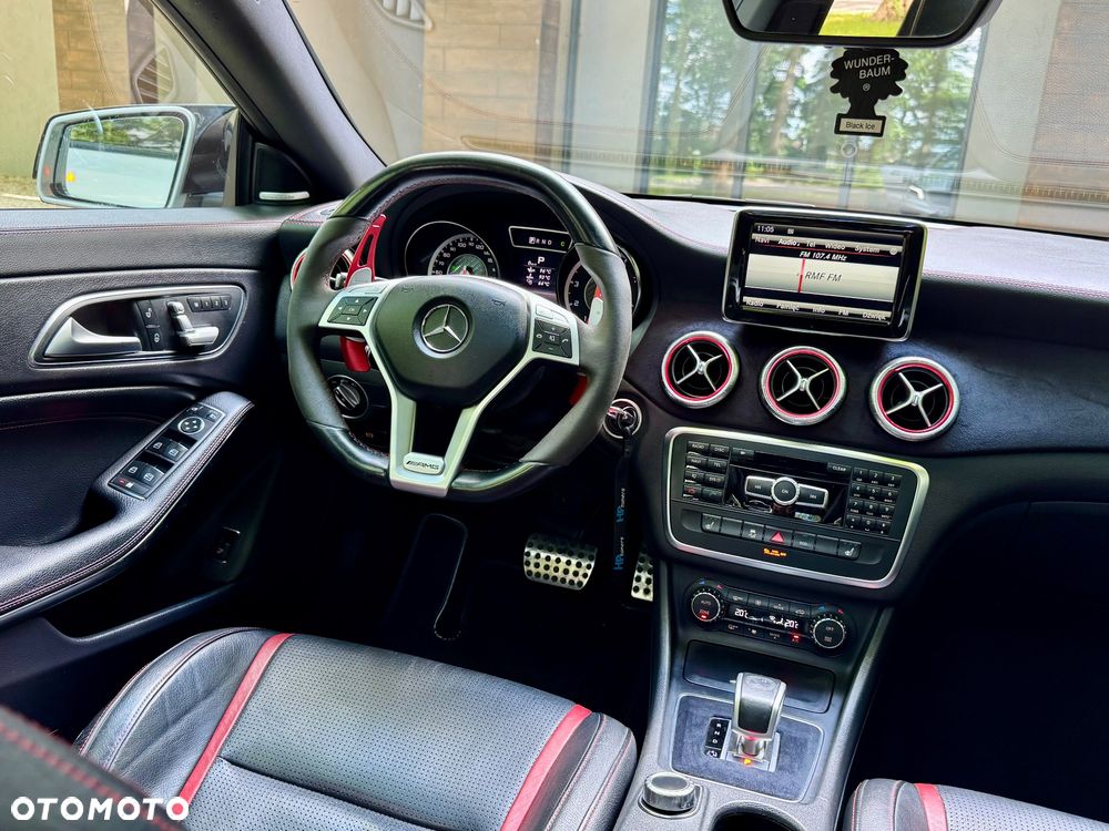 Mercedes-Benz CLA 45 AMG 4Matic 7G-DCT - 14