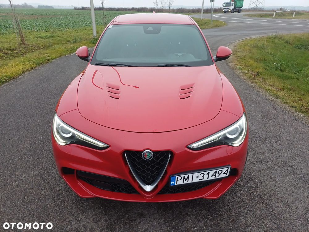 Alfa Romeo Stelvio V6 2.9 Bi-Turbo AT8-Q4 Quadrifoglio - 19