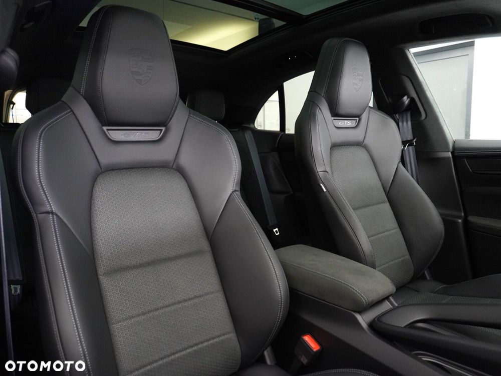 Porsche Macan GTS 100kWh - 36