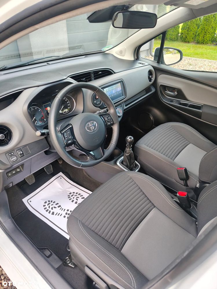 Toyota Yaris - 7