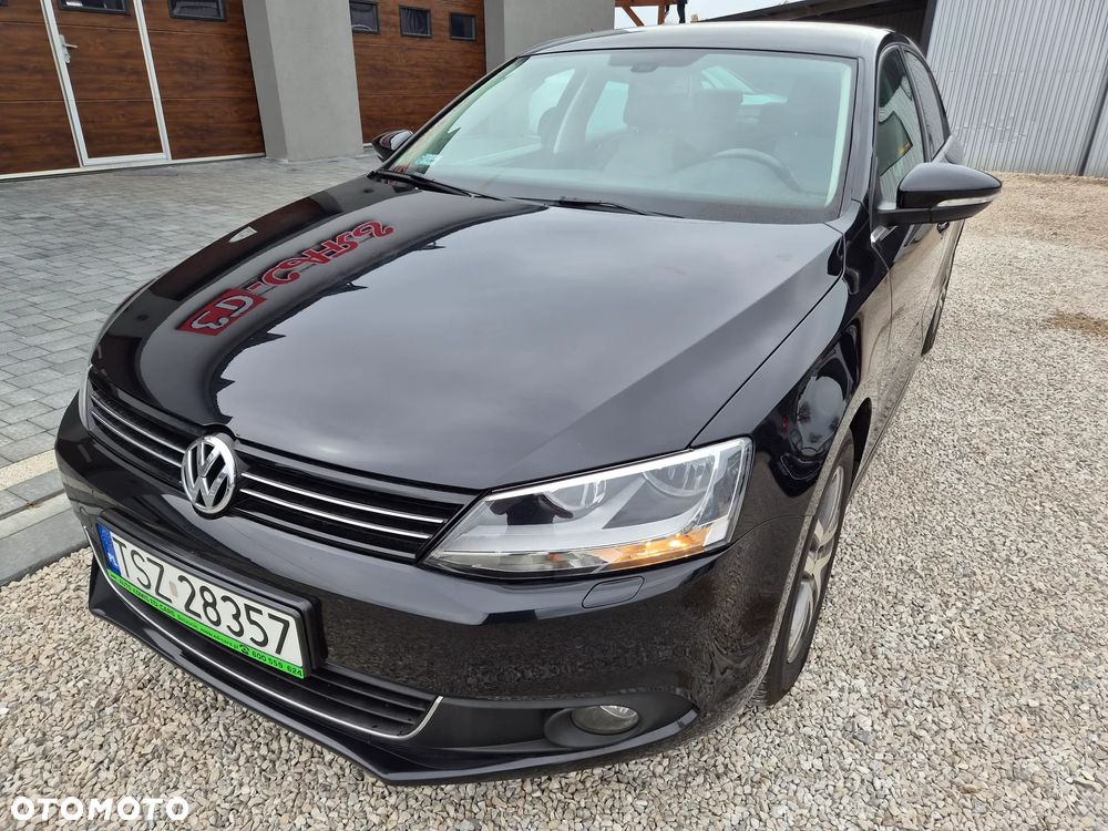 Volkswagen Jetta - 3