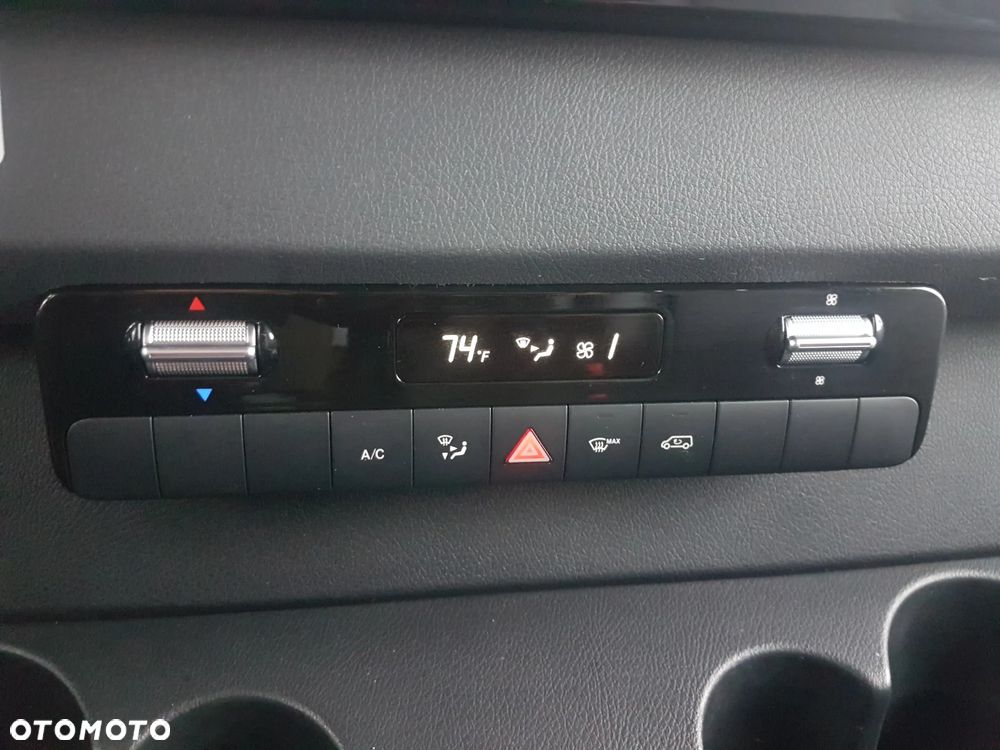 Mercedes-Benz Sprinter - 10