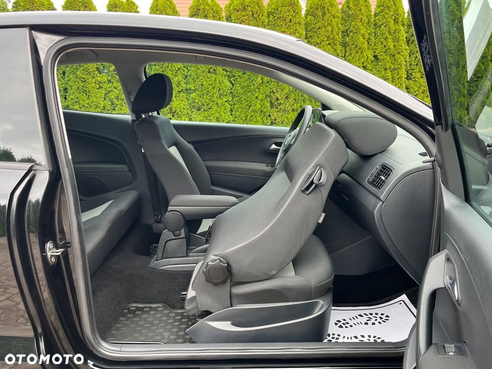 Volkswagen Polo - 24