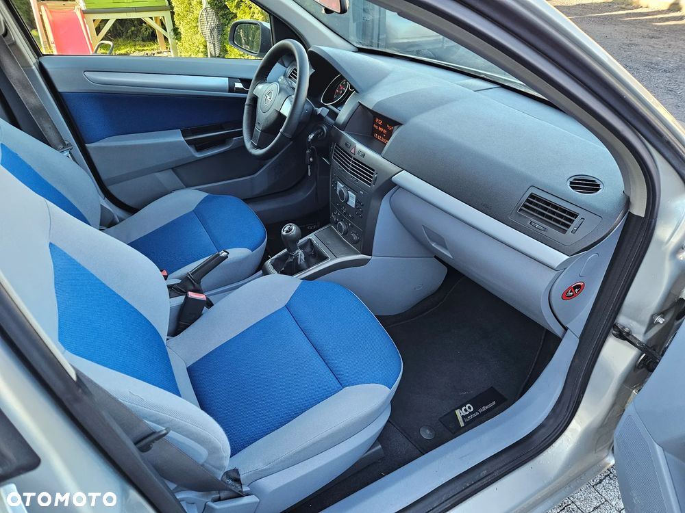 Opel Astra 1.6 Edition - 12
