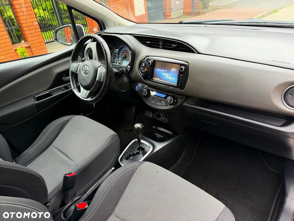 Toyota Yaris 1.5 VVT-i Comfort - 25