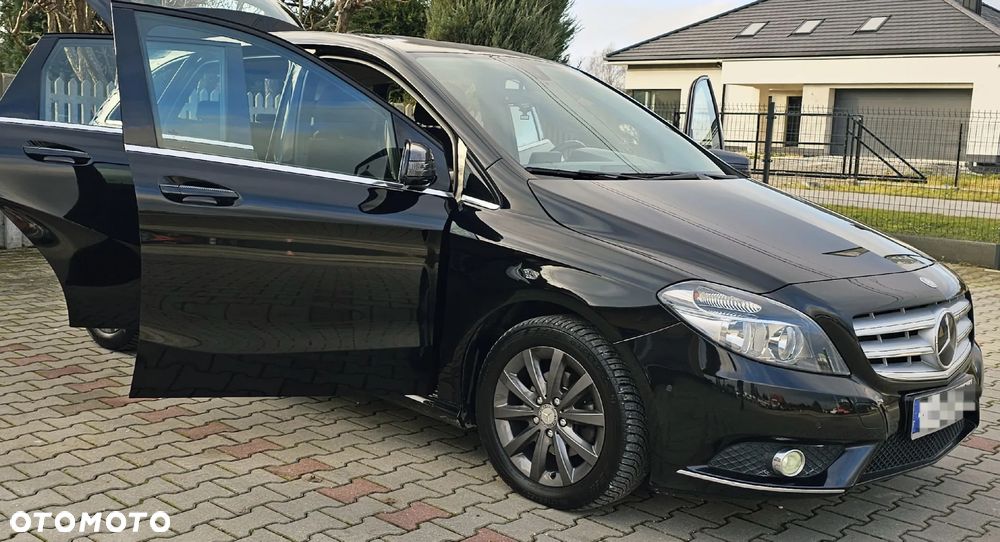 Mercedes-Benz Klasa B 180 d BlueEFFICIENCY Edition Style - 20