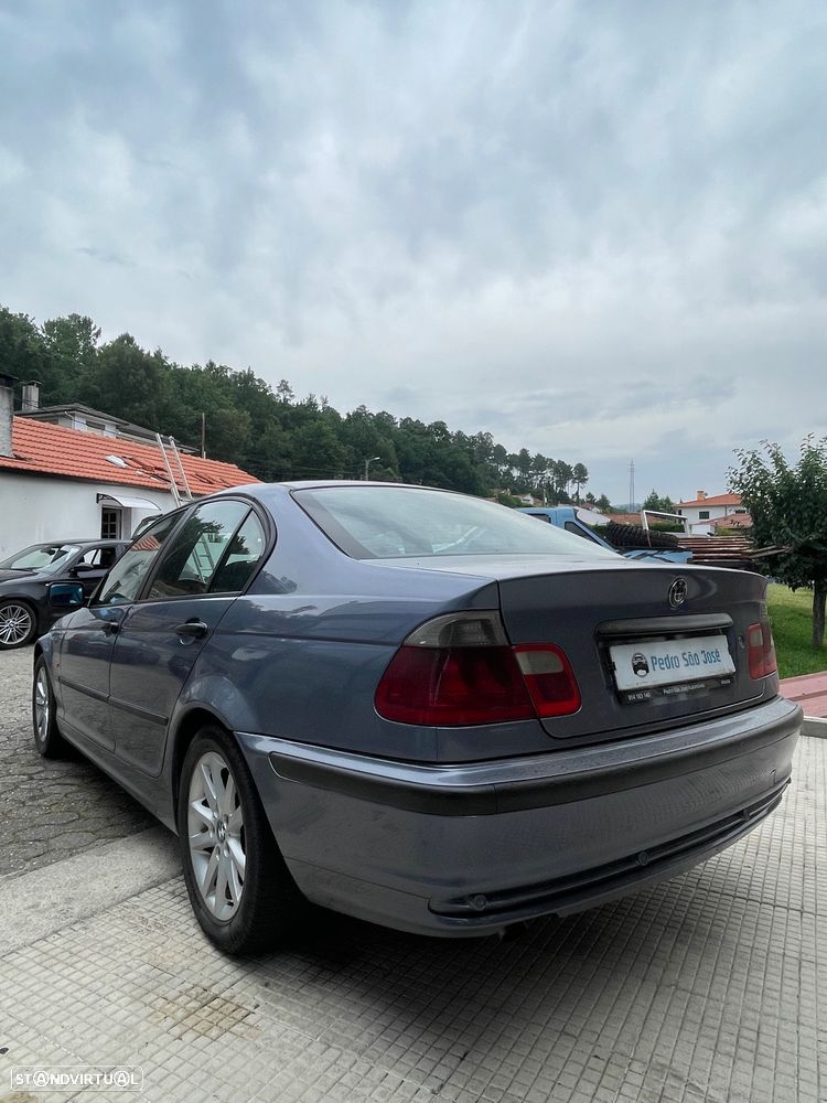 BMW 320 - 4