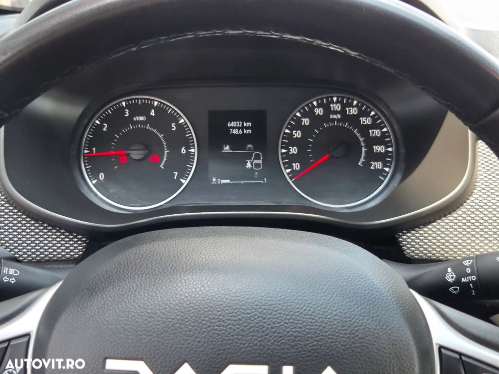 Dacia Logan ECO-G 100 MT6 Prestige+ - 11