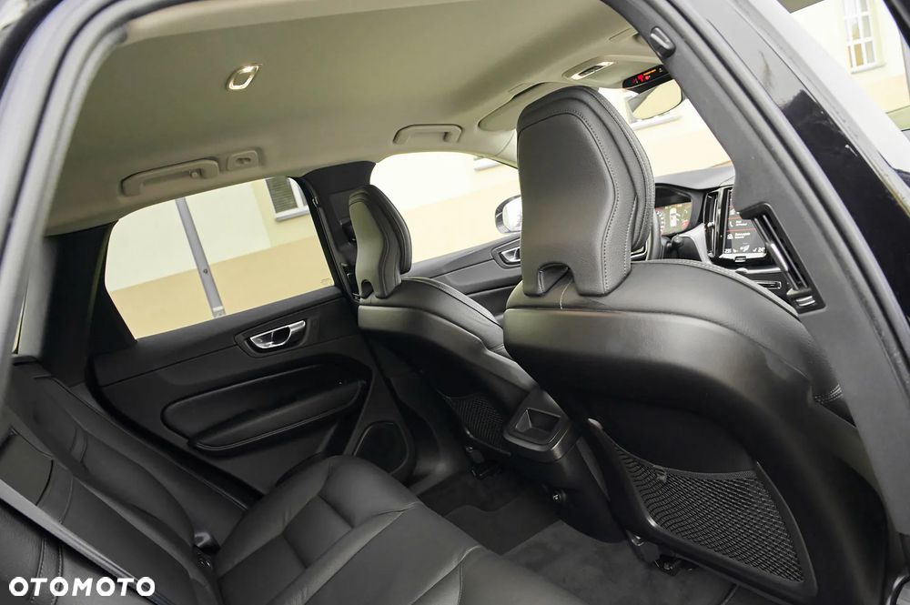 Volvo XC 60 D3 Momentum Pro - 7