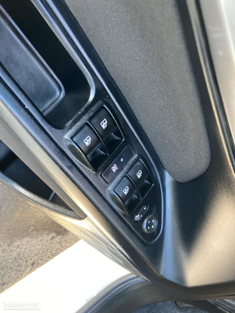 Fiat Tipo Station Wagon 1.3 M-Jet Easy - 27