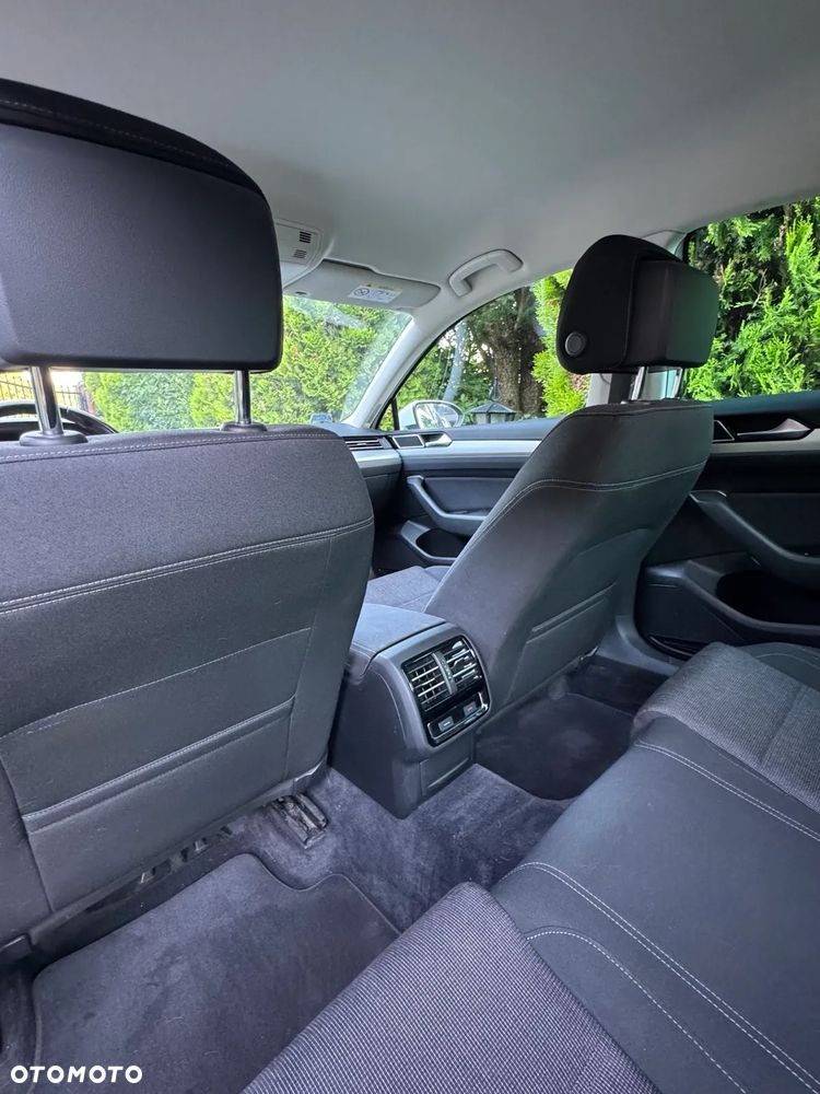 Volkswagen Passat 1.8 TSI BMT Comfortline - 9