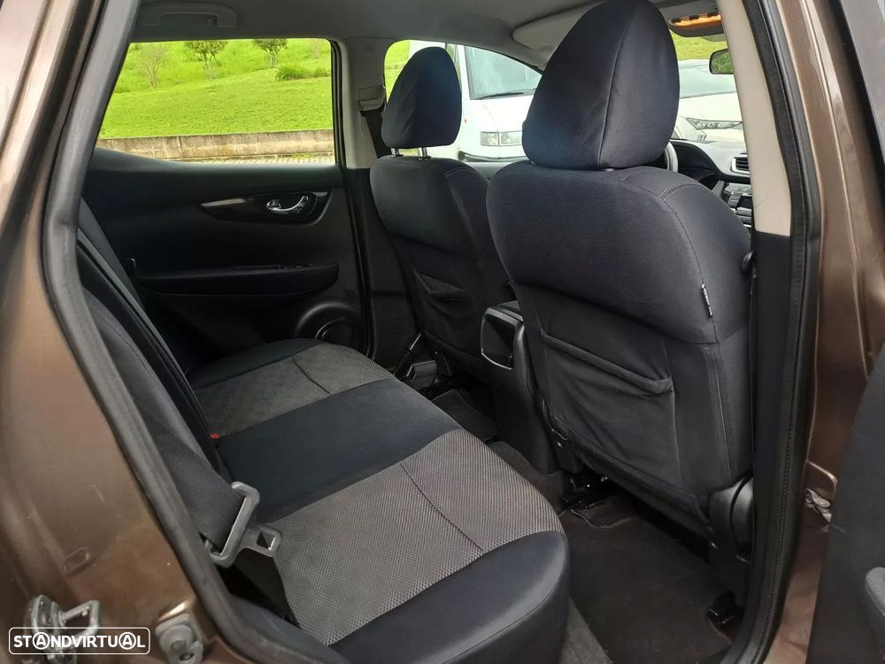 Nissan Qashqai 1.5 dCi Acenta Connect - 19
