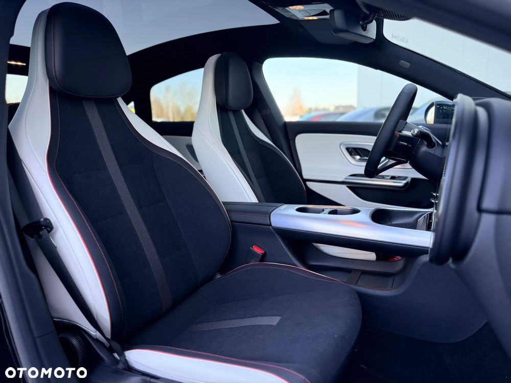 Mercedes-Benz CLA - 24