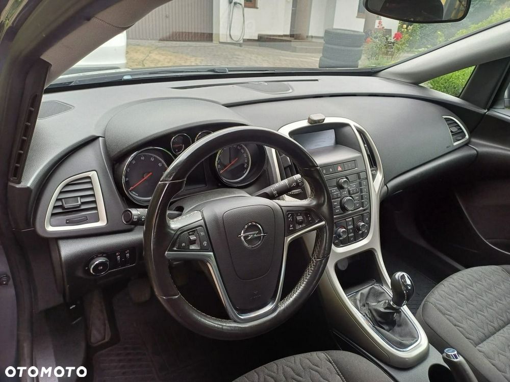 Opel Astra 1.6 Enjoy EU6 - 10