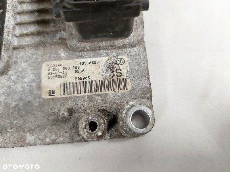 OPEL CORSA C 3 III 1.2 B KOMPUTER STEROWNIK SILNIKA ECU 0261208253 - 2
