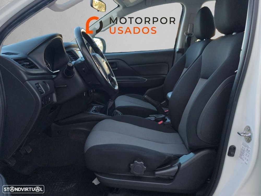 Mitsubishi L200 2.3 DI-D CD Invite Strakar Look 4WD - 9