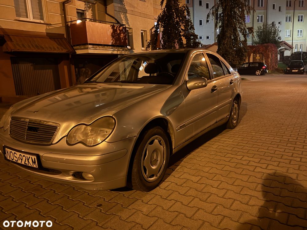 Mercedes-Benz C-Class 2002 photo 3
