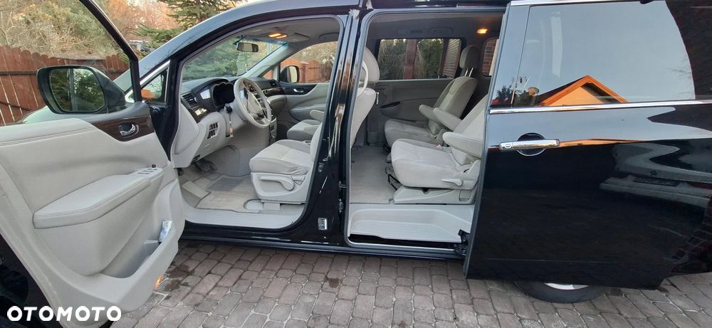 Nissan Quest 3.5 - 13
