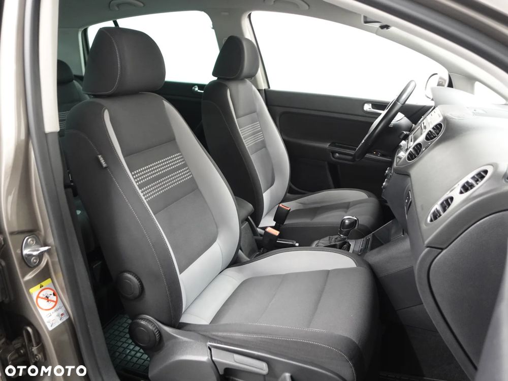 Volkswagen Golf Plus 1.2 TSI DSG Life - 27