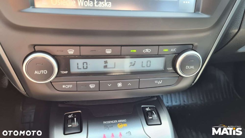 Toyota Avensis - 39