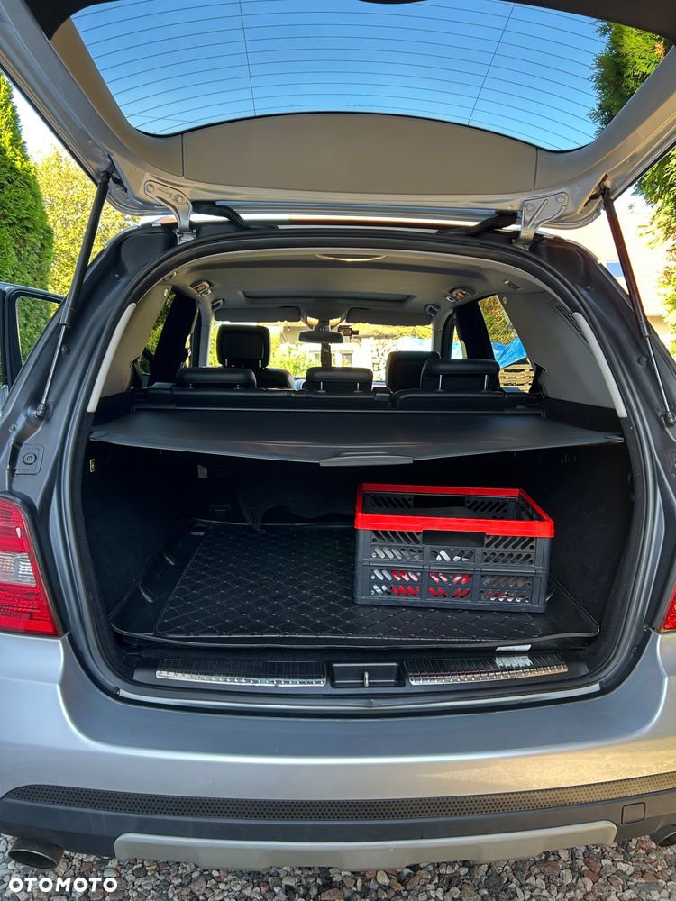 Mercedes-Benz ML 350 4-Matic - 13