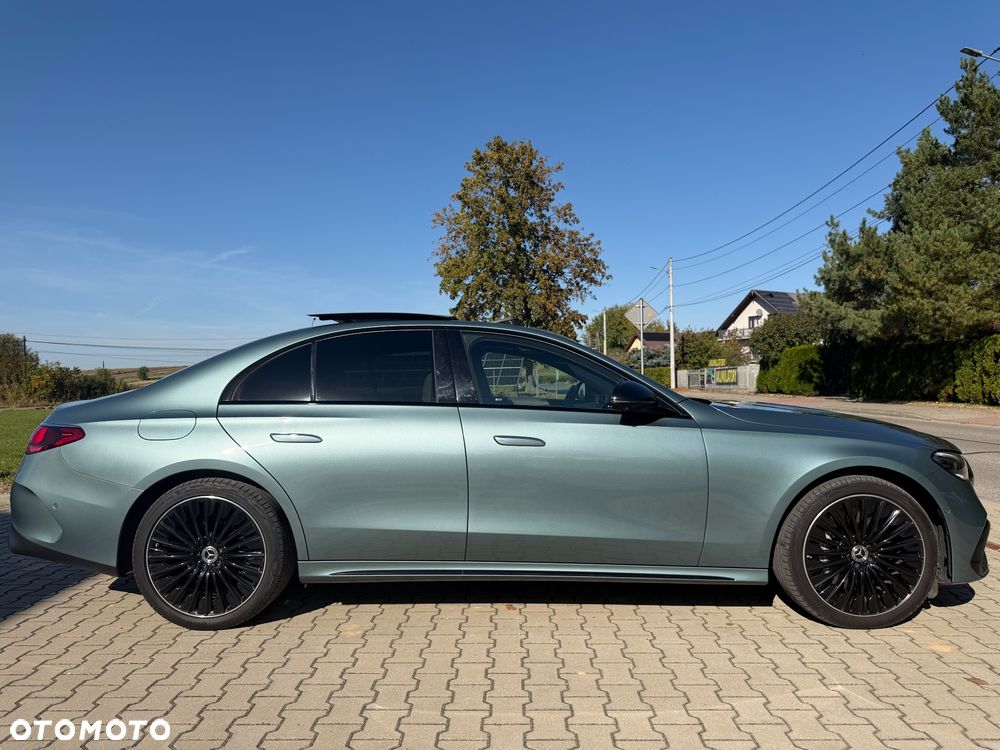 Mercedes-Benz Klasa E 220 d mHEV 4-Matic AMG 9G-Tronic - 23