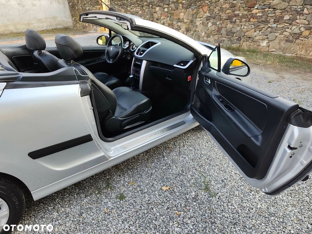 Peugeot 207 120 Automatik Premium - 16