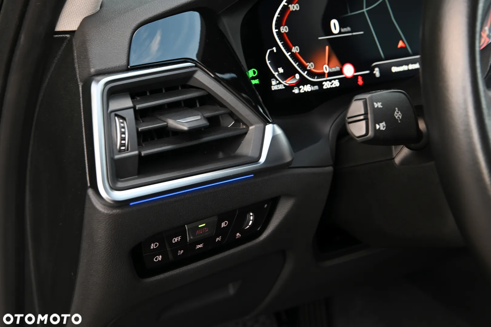 BMW Seria 3 - 25