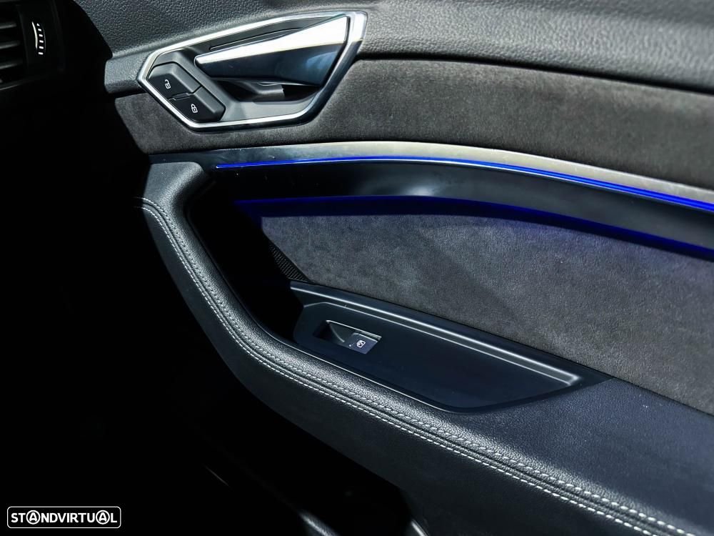 Audi e-tron 50 quattro S line - 34