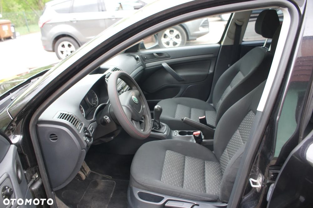 Skoda Octavia 1.6 - 14