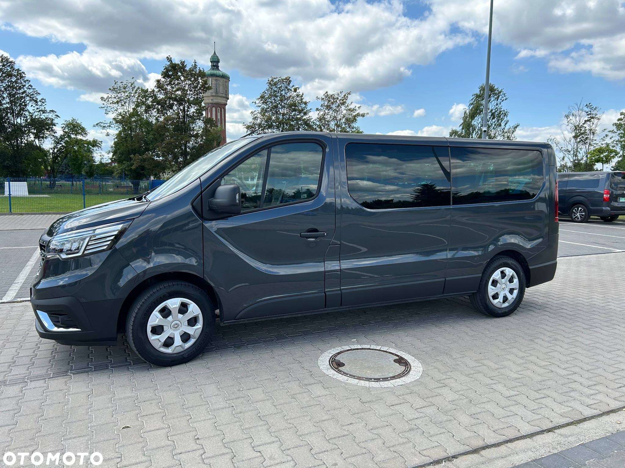 Renault Trafic 2.0 dCi L2H1 HD Extra (bryg.) - 8