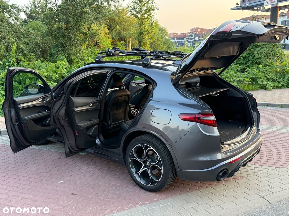 Alfa Romeo Stelvio 2.0 Turbo Veloce Q4 - 4