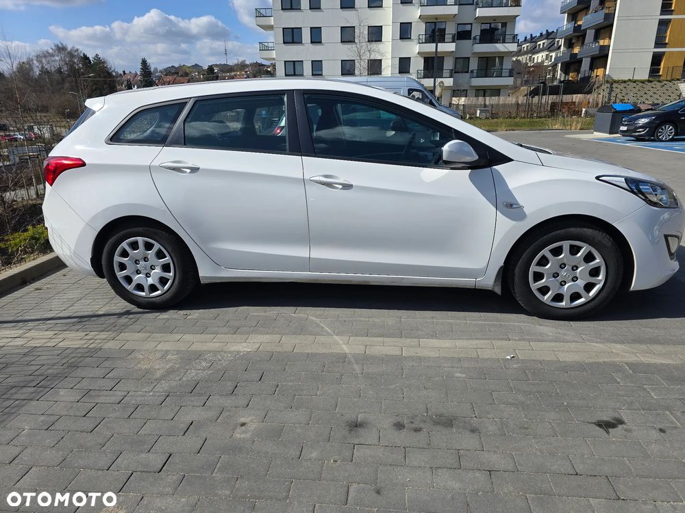 Hyundai i30 1.4 Classic + - 6