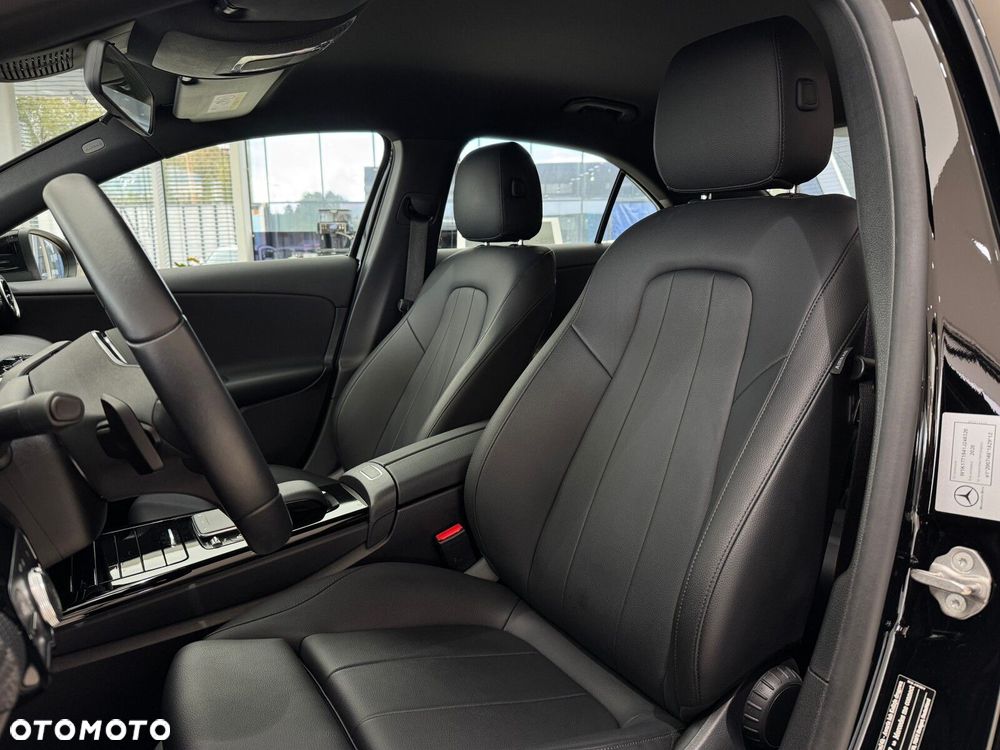 Mercedes-Benz Klasa A 180 Style 7G-DCT - 10