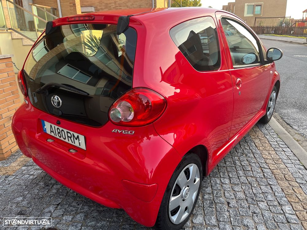 Toyota Aygo CoolRed - 3